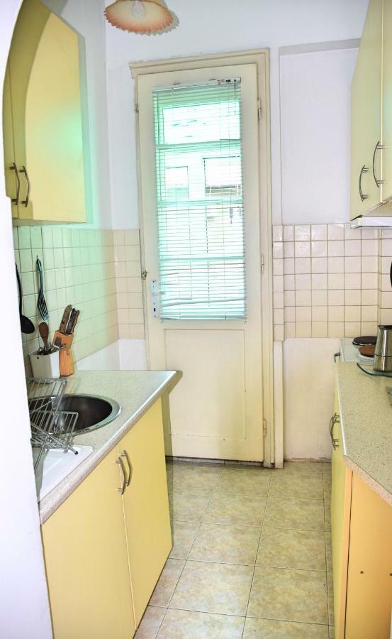 Central Apartment София Экстерьер фото